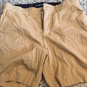 Abercrombie and Fitch Men's Tan Shorts - Size 32